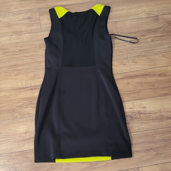 GUESS DRESS - Picture 4 of 6